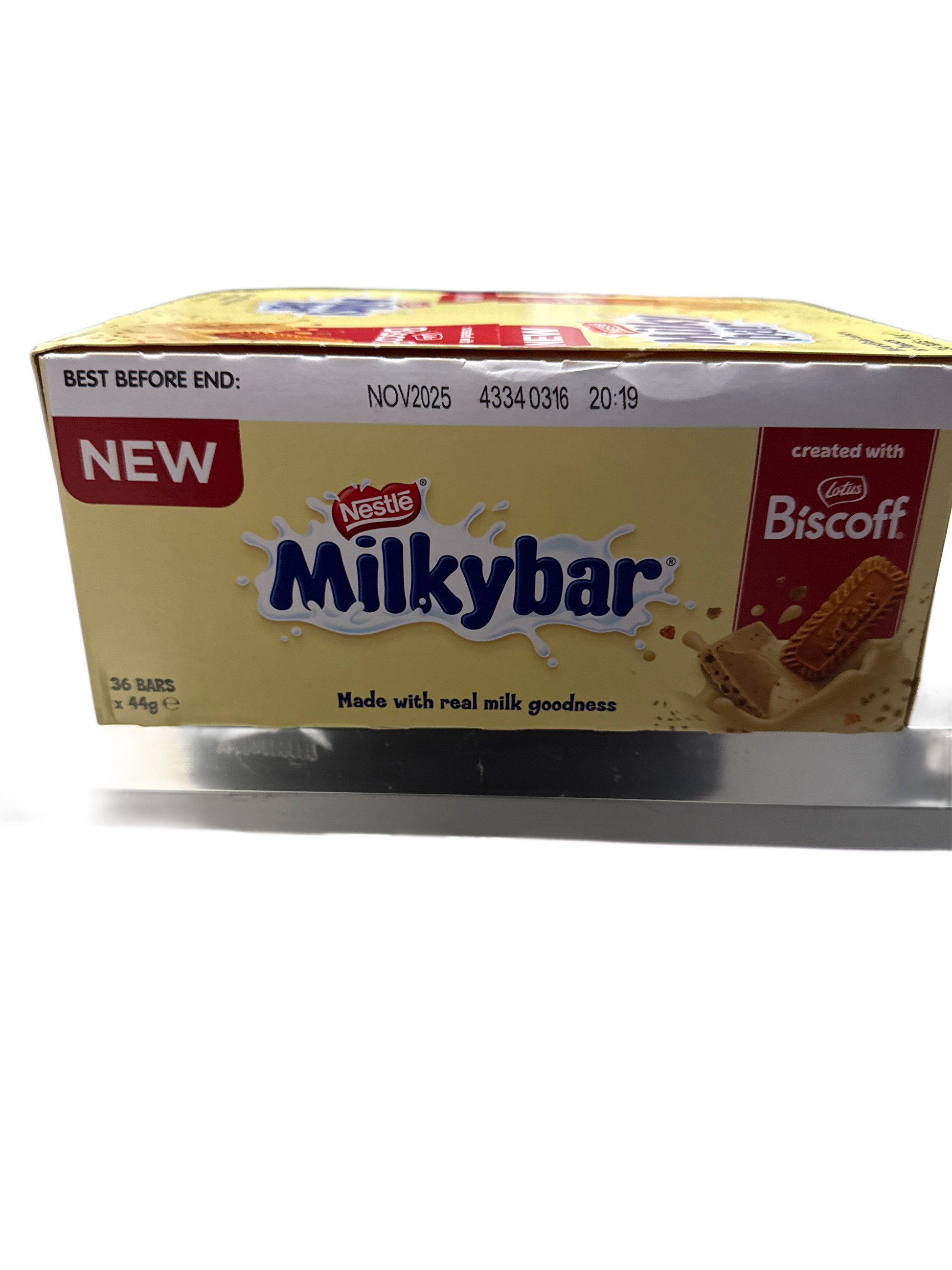Nestle Milky Bar Lotus Biscoff Flavour 44G - Australian Edition - Chocolate - Case Of 36 - BB: 11/25 - Extreme Snacks Wholesale