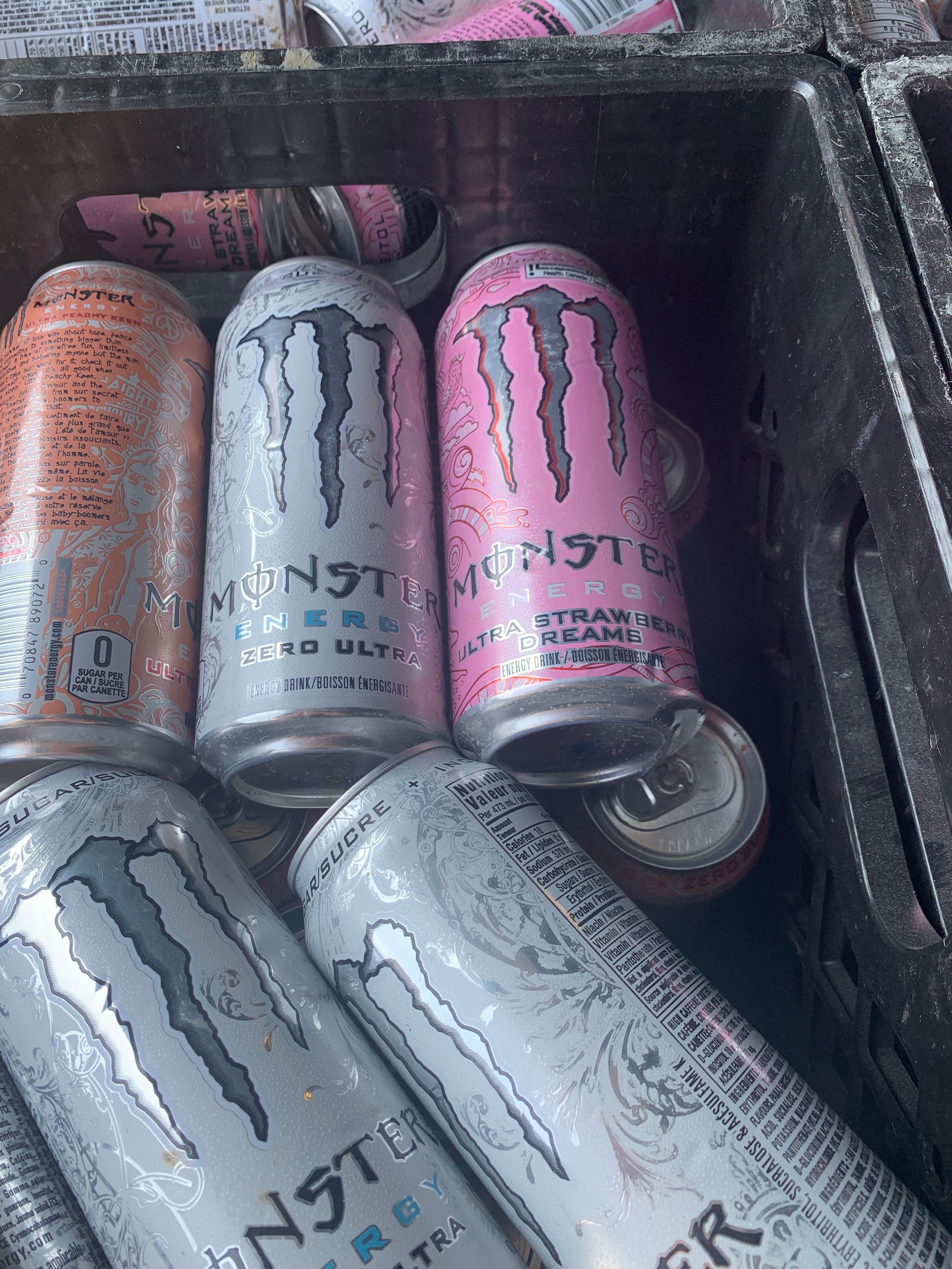 Monster Ultra Peachy Keen Energy Drink 473ML -Canadian Edition - Case Of 12 - BB:03/27 - Extreme Snacks Wholesale